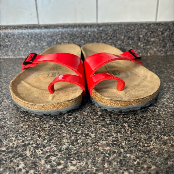 Birkenstock Birkies Majestic Red Like New Sandals Size Women’s 11 / M9 / EUR 42 - Picture 5 of 13